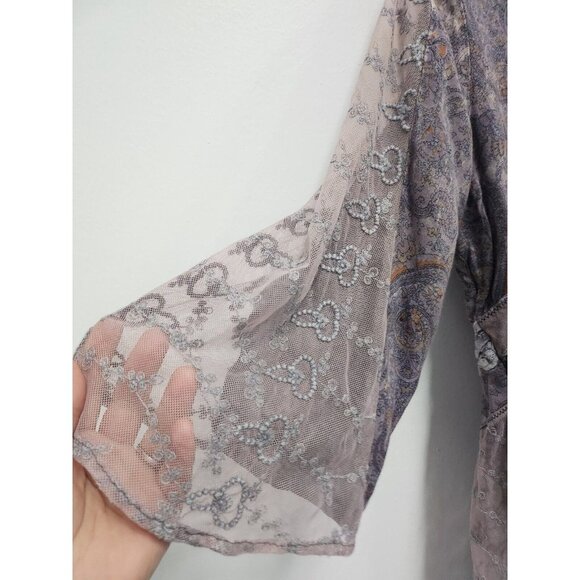 Gimmicks by BKE Womens BOHO Tunic Top Small Gray Paisley Lace Insert Fairycore - Picture 4 of 9
